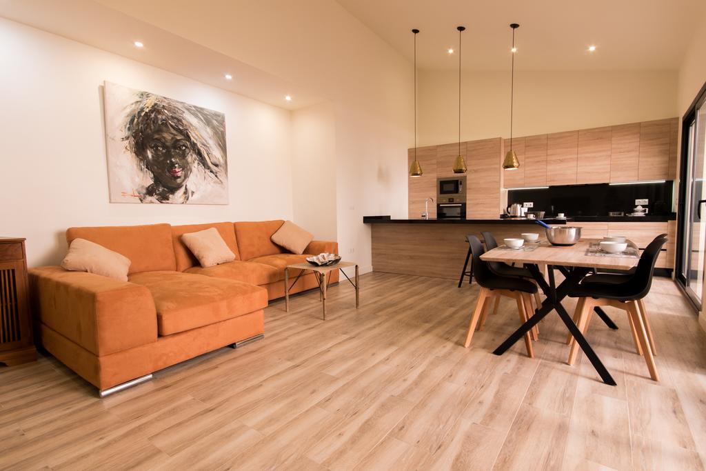 Bazan 16 Apartment Alicante Bagian luar foto